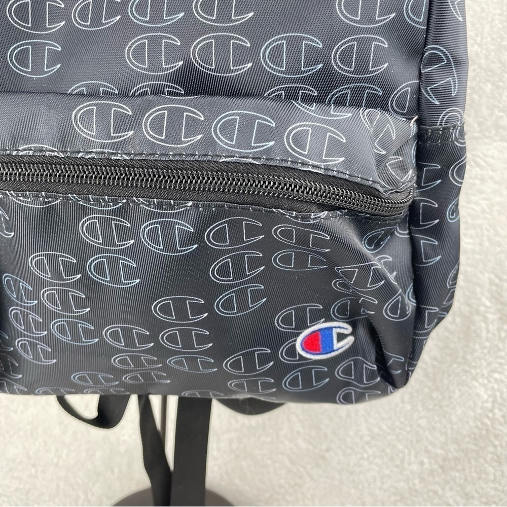 Champion mini backpack, excellent preloved condition! - Picture 4 of 8